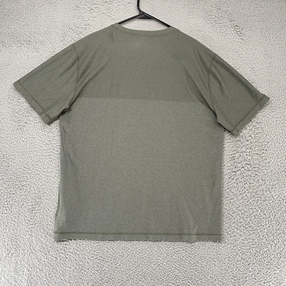 Vuori Grandview Tech Shirt Mens XL Green Mesh Lightweight‎ Gym Workout Tee